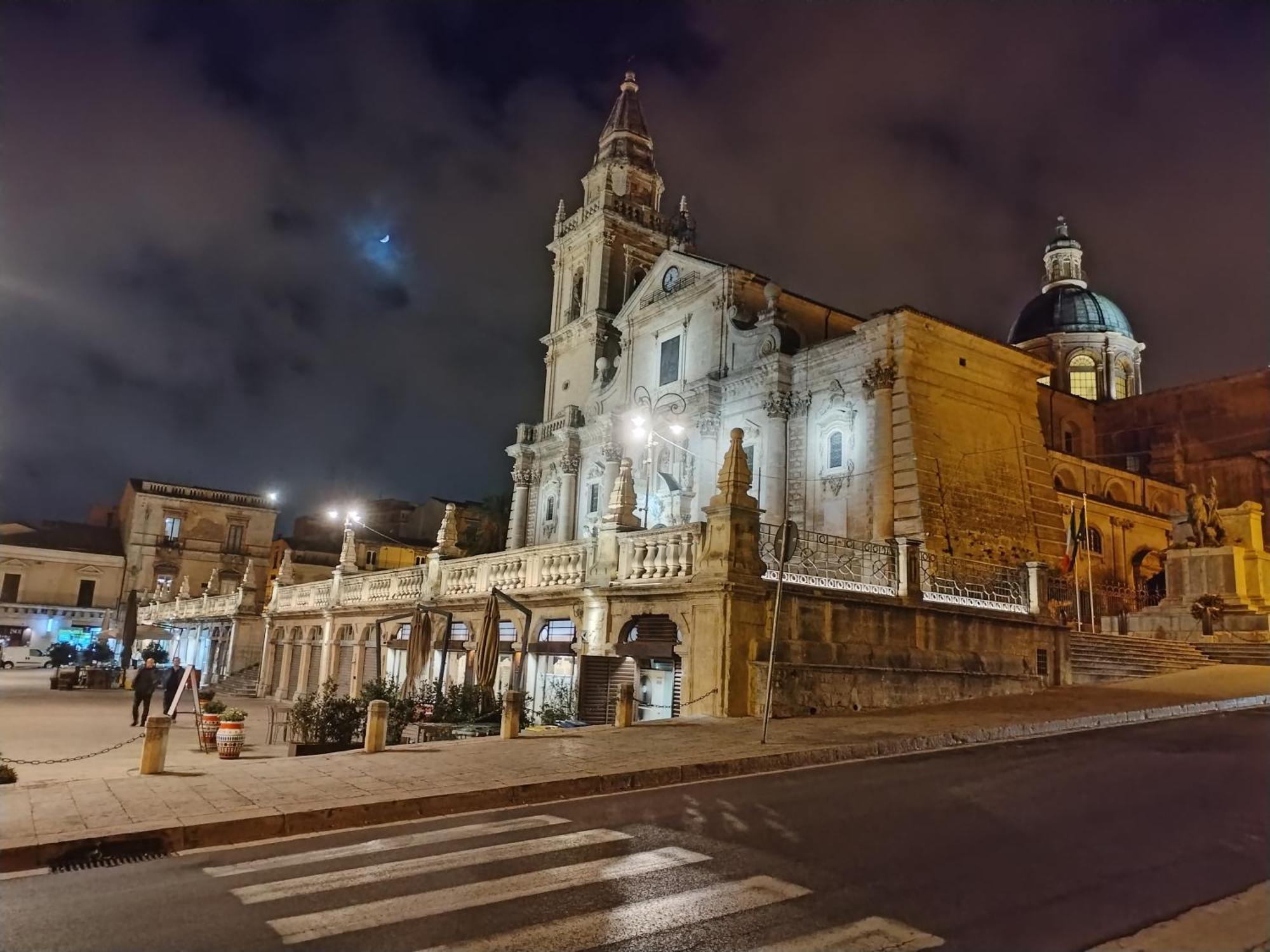 La Carraia Bed & Breakfast Ragusa Dış mekan fotoğraf